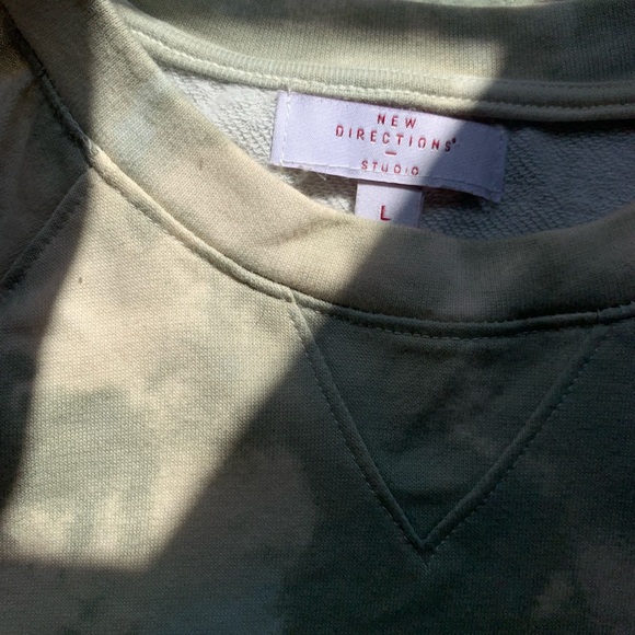 tye-dyed t-shirt - Picture 4 of 4